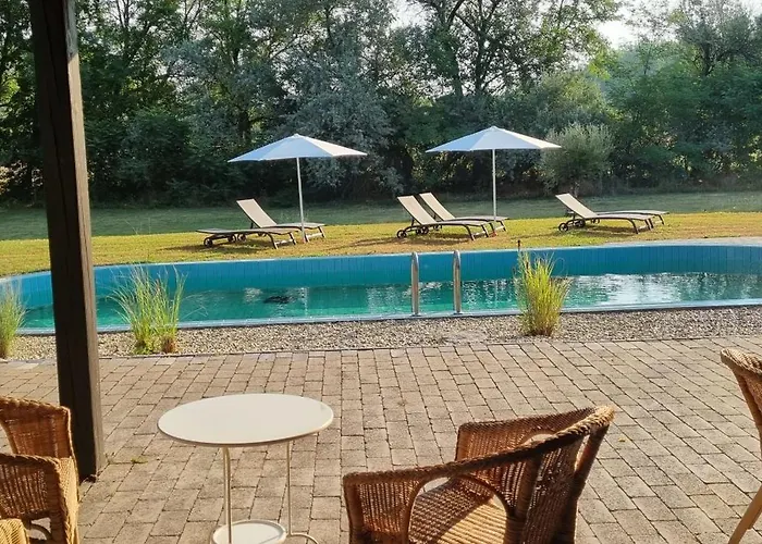 Reethouse Nature - Pool Sauna Swimming Pond * Kiskunmajsa